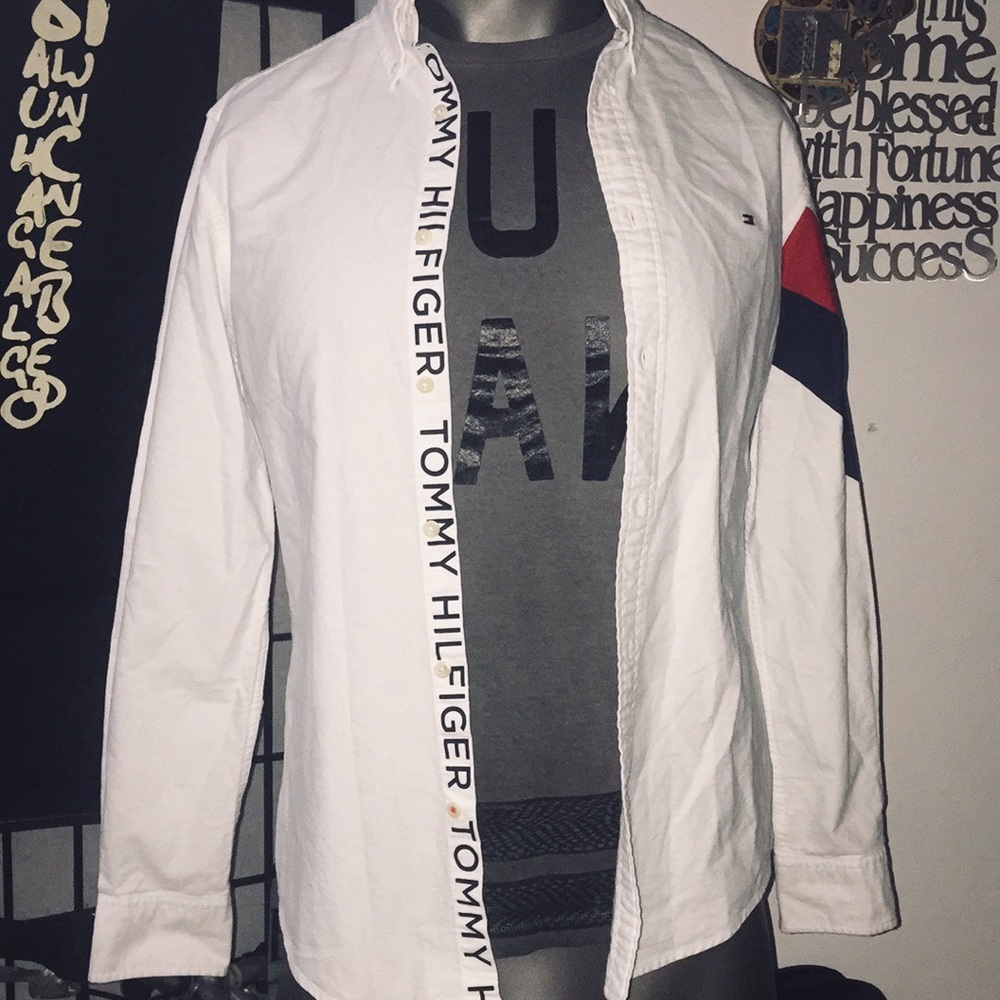 BNWT Tommy Hilfiger button down shirt